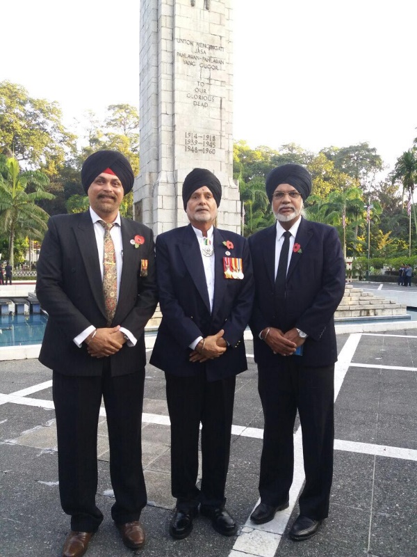Major (Rtd) Tara Singh (middle) flanked by MAFSVA secretary Major (Rtd) Suwaran Singh Dhillon on the left and Capt (Rtd) Dr Kerpal Singh - PHOTO / SUPPLIED