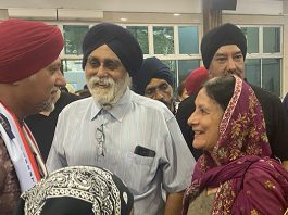 ‘Rise by lifting others’: Gobind’s message at Vaisakhi celebration